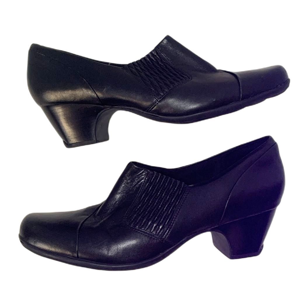 Clarks Artisan Women's Black Leather Smocked Slip-On Shootie Shoe Size 12M - Picture 13 of 14